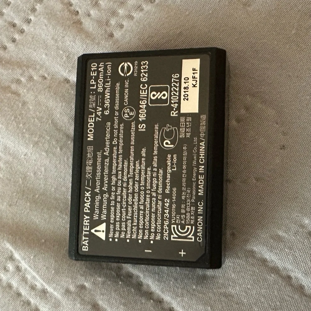 Canon EOS Rebel T6